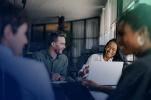 People_beispielbild_neu_adobestock_fade_blau_grün